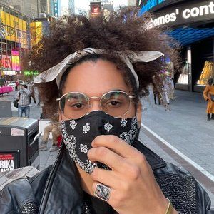 Meet your Posher, George